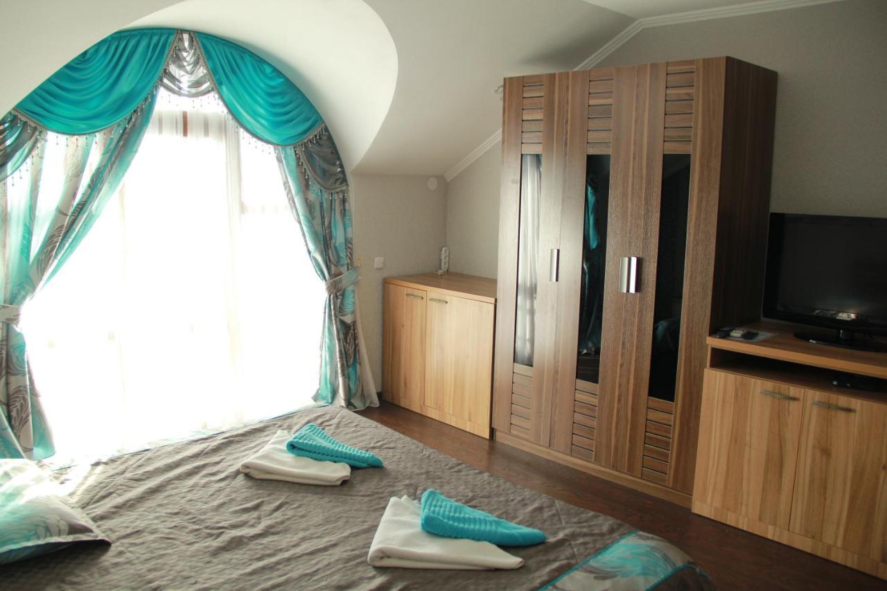 Kristall Hotel Bosteri ภายนอก รูปภาพ