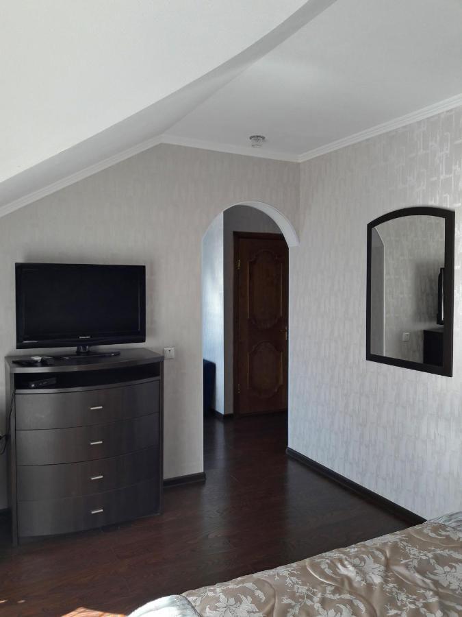 Kristall Hotel Bosteri ภายนอก รูปภาพ