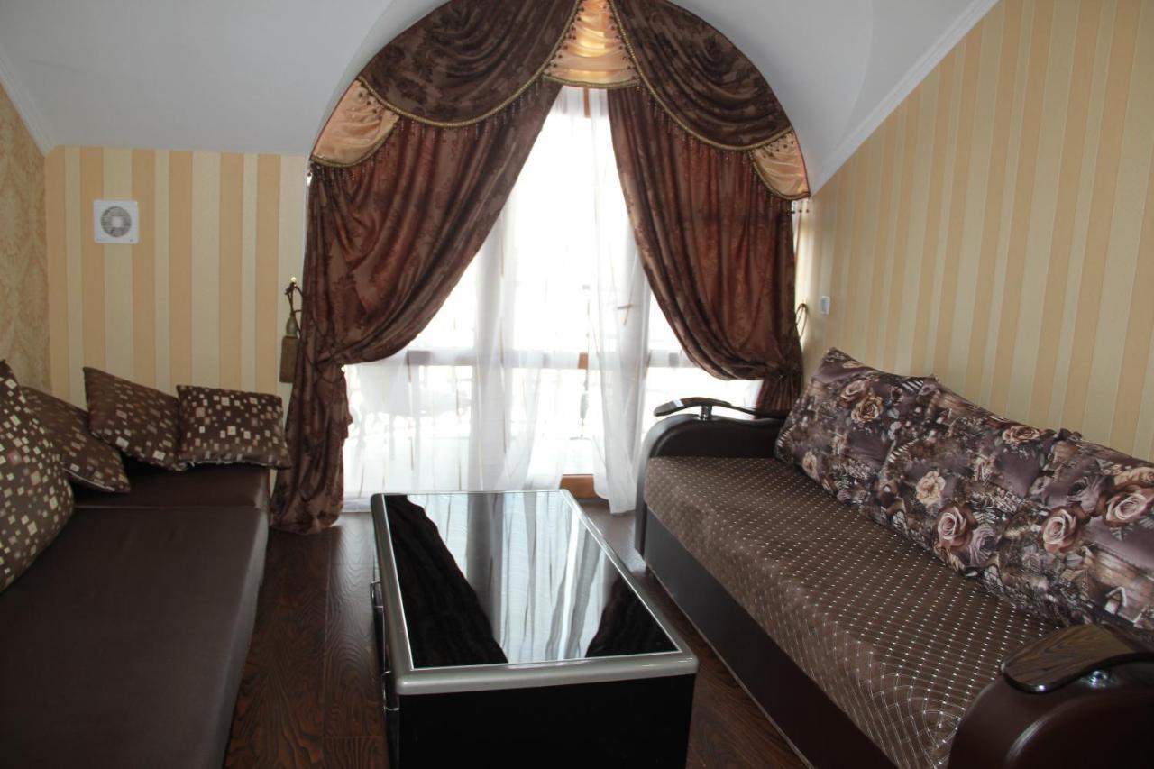 Kristall Hotel Bosteri ภายนอก รูปภาพ