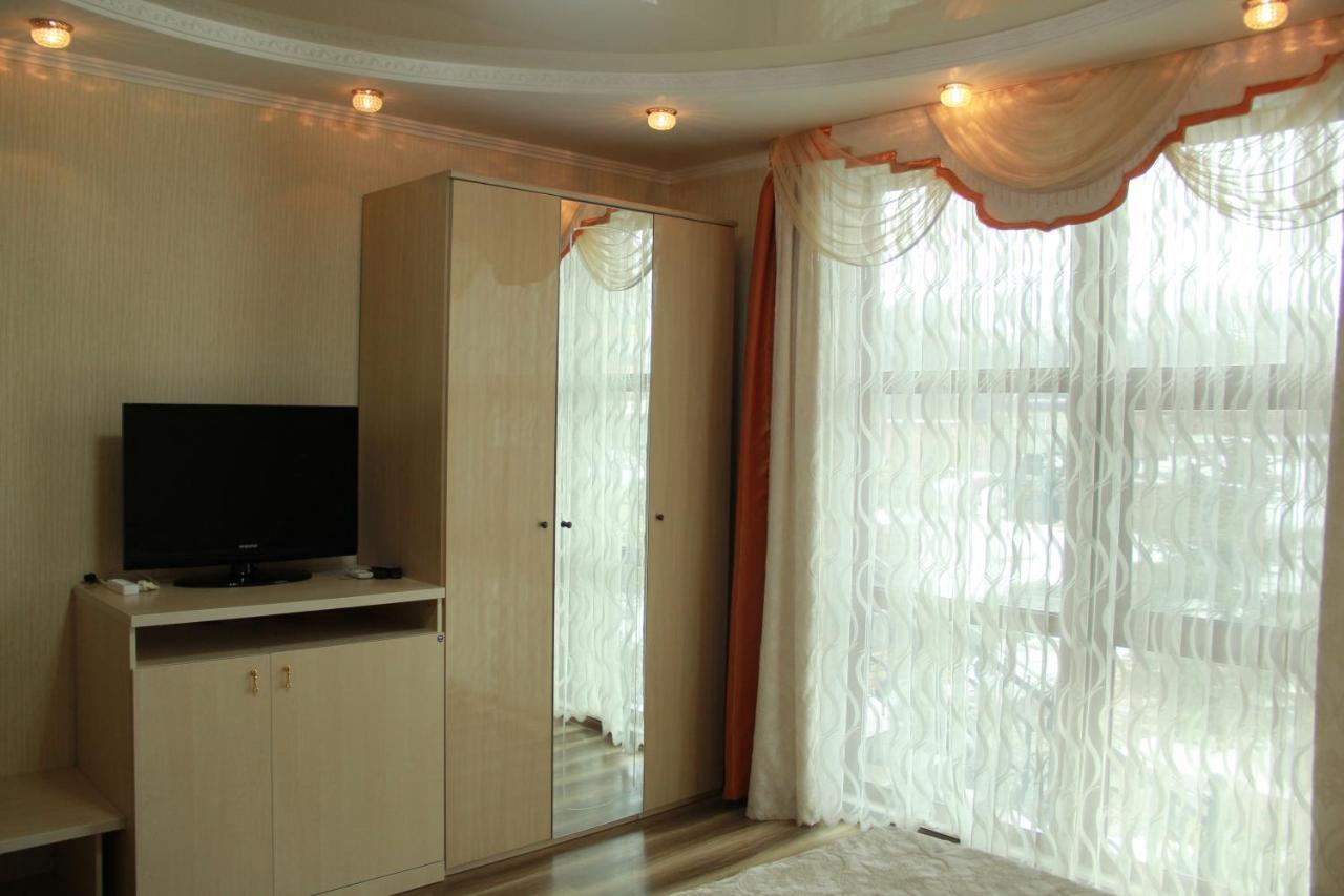 Kristall Hotel Bosteri ภายนอก รูปภาพ